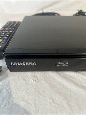 Samsung BD-E5300 Blu-Ray DVD Player w/ HDMI Cable Power Cord Remote TESTED