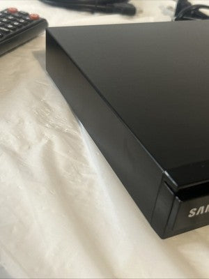 Samsung BD-E5300 Blu-Ray DVD Player w/ HDMI Cable Power Cord Remote TESTED