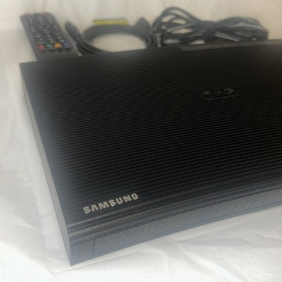 Samsung BD-J5100/ZA Blu-ray DVD Player Streaming w/HDMI Cable Remote TESTED