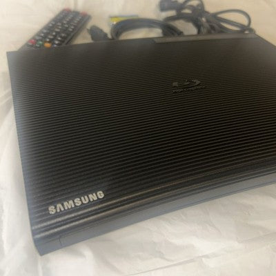 Samsung BD-JM57C Blu-ray DVD Player Wi-Fi Streaming w/ Remote HDMI Cable TESTED