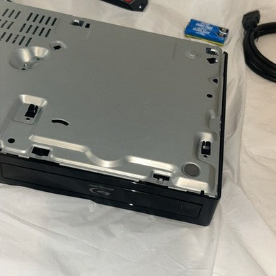 Samsung BD-E5400 Blu-Ray DVD Player WiFi Streaming w/Remote HDMI Cable TESTED