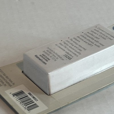 ONN 4FT 3.5mm AUX Auxiliary Cable Car/Home Stereo Headphones Speakers ONA13WI521