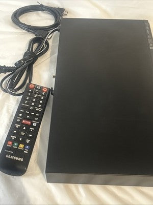 Samsung BD-E5300 Blu-Ray DVD Player w/ HDMI Cable Power Cord Remote TESTED