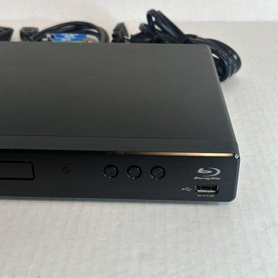 Sanyo FWBP506FF Blu-Ray DVD Player w/ Remote Control HDMI Cable Bundle TESTED