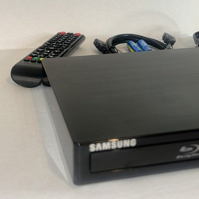 Samsung BD-H5100 Bluray DVD Player w/ Remote HDMI Cord Power Cable Bundle TESTED