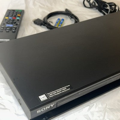 Sony BDP-S470 Blu-Ray DVD Player 3D w/ Remote HDMI Cable Power Cord TESTED